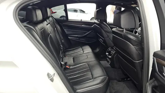 BMW 5 Series (G30) 530i M 2017 12