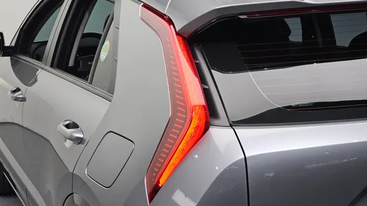 Kia 디 니로 2022 23