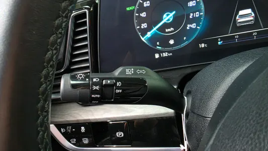 Kia 5 4WD 2024 17