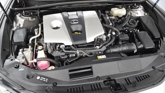 Lexus ES300h 7 2019 5
