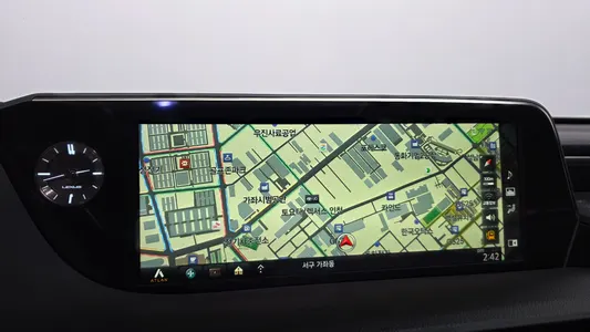 Lexus ES300h 7 2019 13