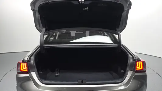 Lexus ES300h 7 2019 19