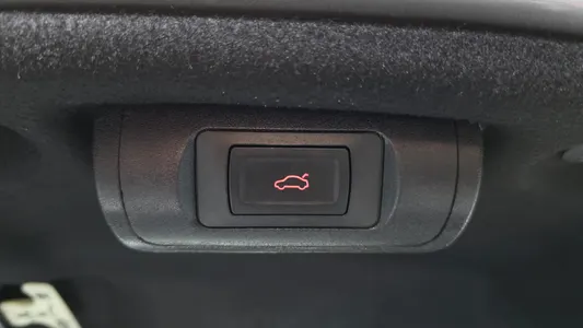 Lexus ES300h 7 2019 27