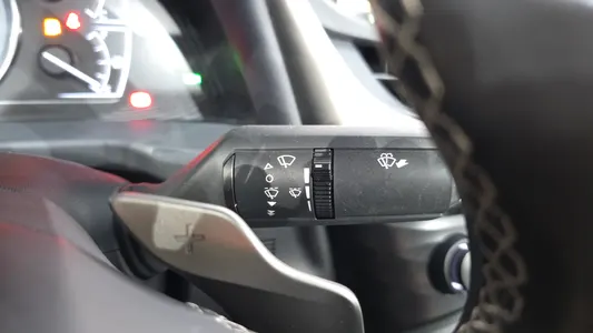 Lexus ES300h 7 2019 30