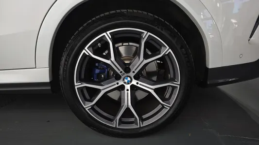 BMW X6 (G06) xDrive40i M 2021 21