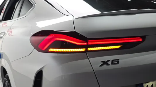 BMW X6 (G06) xDrive40i M 2021 23