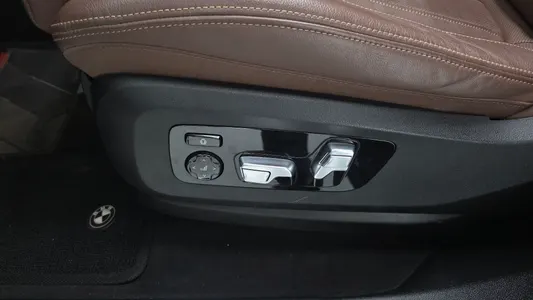 BMW X6 (G06) xDrive40i M 2021 36