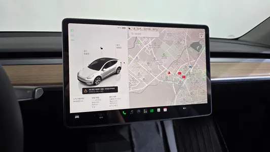 Tesla Y AWD 2022 12