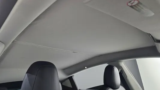Tesla Y AWD 2022 17