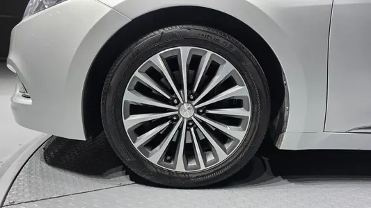 Hyundai Grandeur HG HG300 2013 5