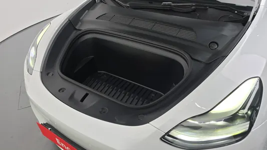 Tesla Y RWD 2024 6