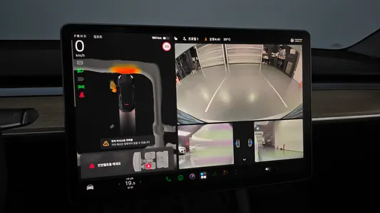 Tesla Y RWD 2024 15