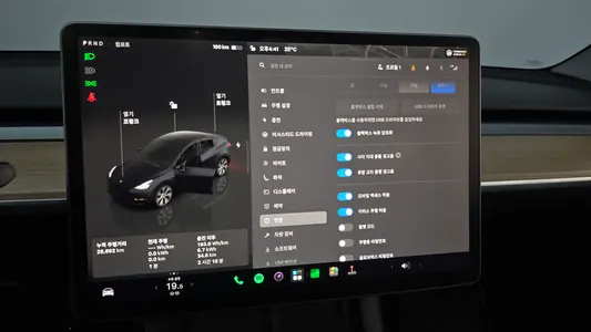 Tesla Y RWD 2024 17