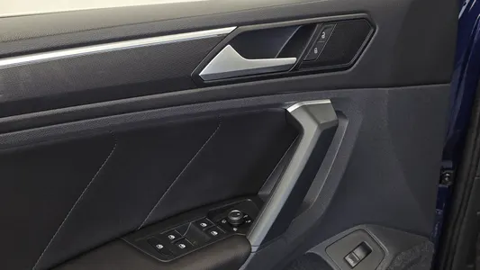 Volkswagen 2 2.0 TDI 2020 29