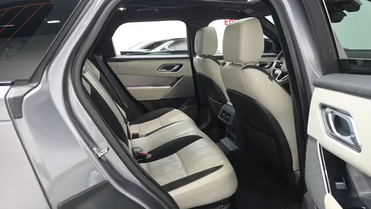 Land Rover 레인지로버 벨라 3.0 P400 R- SE 2021 10