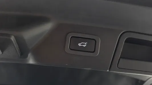 Land Rover 레인지로버 벨라 3.0 P400 R- SE 2021 17
