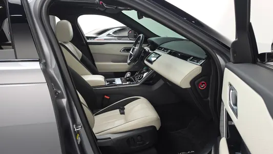 Land Rover 레인지로버 벨라 3.0 P400 R- SE 2021 26