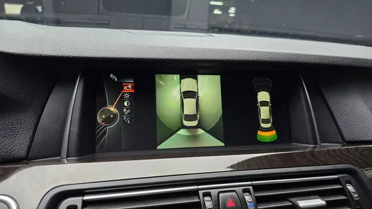 BMW 5 Series (F10) 528i 2015 15