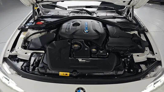 BMW 3 Series (F30) 330e i M 2018 5