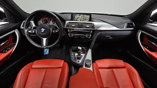 BMW 3 Series (F30) 330e i M 2018 6