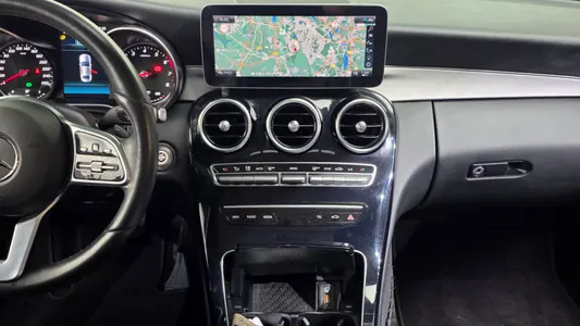 Mercedes-Benz C-Class W205 C200 2020 14