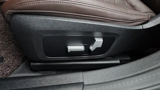 BMW 4 Series (G22) 420i 2021 32