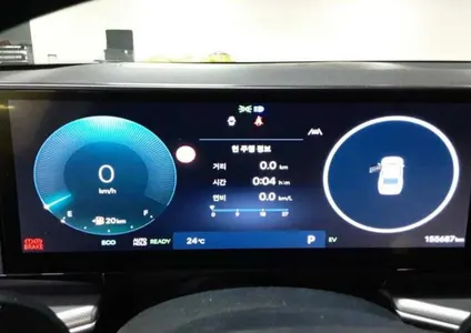 Hyundai (GN7) 2023 7