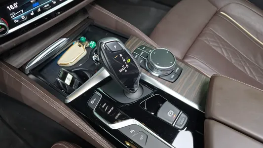 BMW 5 Series (G30) 530i xDrive M 2018 9