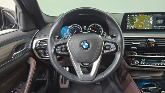 BMW 5 Series (G30) 530i xDrive M 2018 13