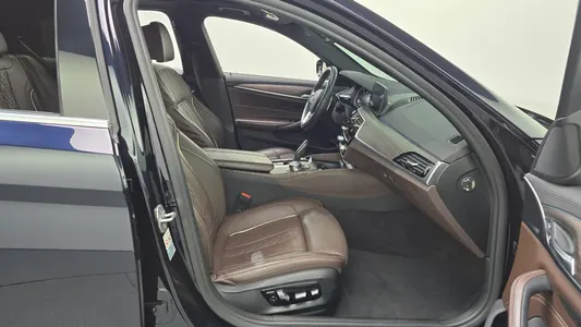 BMW 5 Series (G30) 530i xDrive M 2018 26