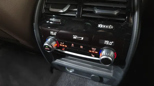 BMW 5 Series (G30) 530i xDrive M 2018 31