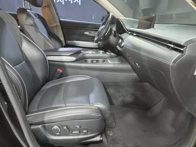 Genesis GV70 e-AWD 2022 14