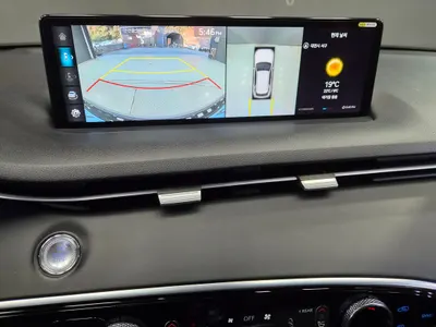 Genesis GV70 e-AWD 2022 17