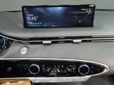 Genesis GV70 e-AWD 2022 18