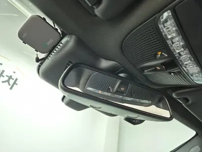 Mercedes-Benz C-Class W205 C350e 2018 18