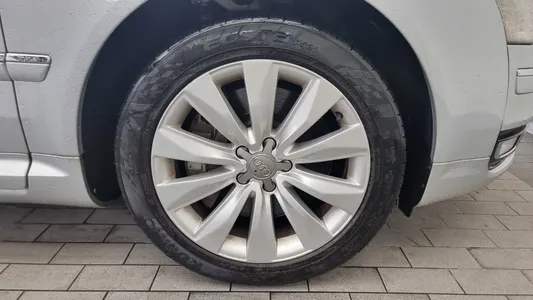 Audi A8 3.2 FSI 2009 5