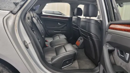 Audi A8 3.2 FSI 2009 12