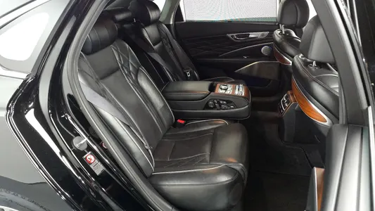 Kia K9 3.8 GDI AWD 2018 12