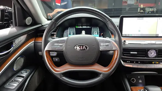 Kia K9 3.8 GDI AWD 2018 13