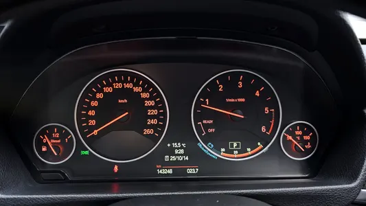 BMW 3 Series GT (F34) GT 320d xDrive 2014 8