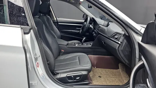 BMW 3 Series GT (F34) GT 320d xDrive 2014 11