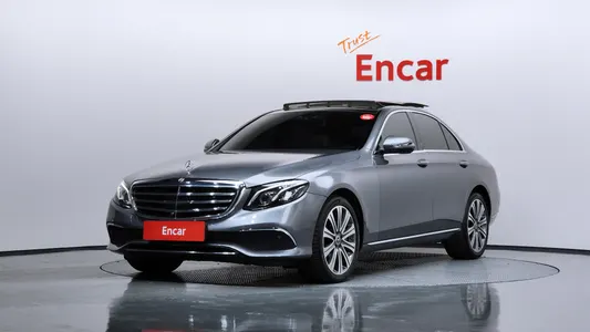 Mercedes-Benz E-Class W213 E400 4MATIC 2017