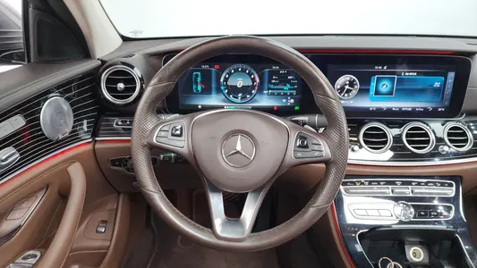 Mercedes-Benz E-Class W213 E400 4MATIC 2017 13