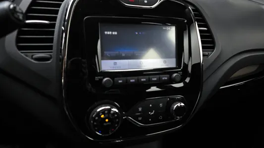 Renault Korea QM3 RE 2015 16