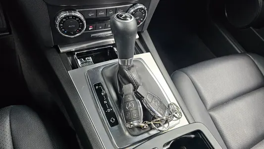 Mercedes-Benz C-Class W204 C200 CGI 2011 9