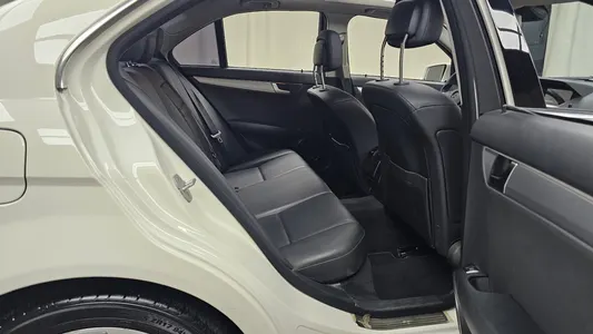 Mercedes-Benz C-Class W204 C200 CGI 2011 12