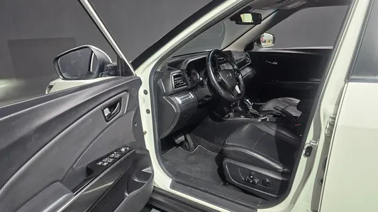 KG Mobility 베리 티볼리 1.5 2WD 2022 10