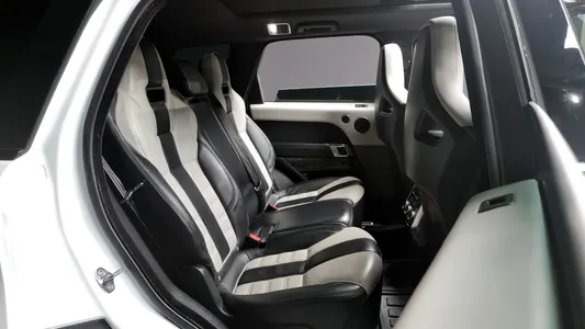 Land Rover 2 5.0 SVR 2015 12