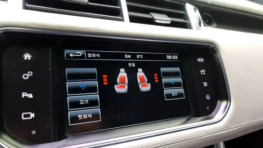 Land Rover 2 5.0 SVR 2015 16