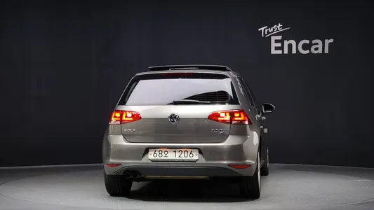 Volkswagen 7 2.0 TDI 2013 4